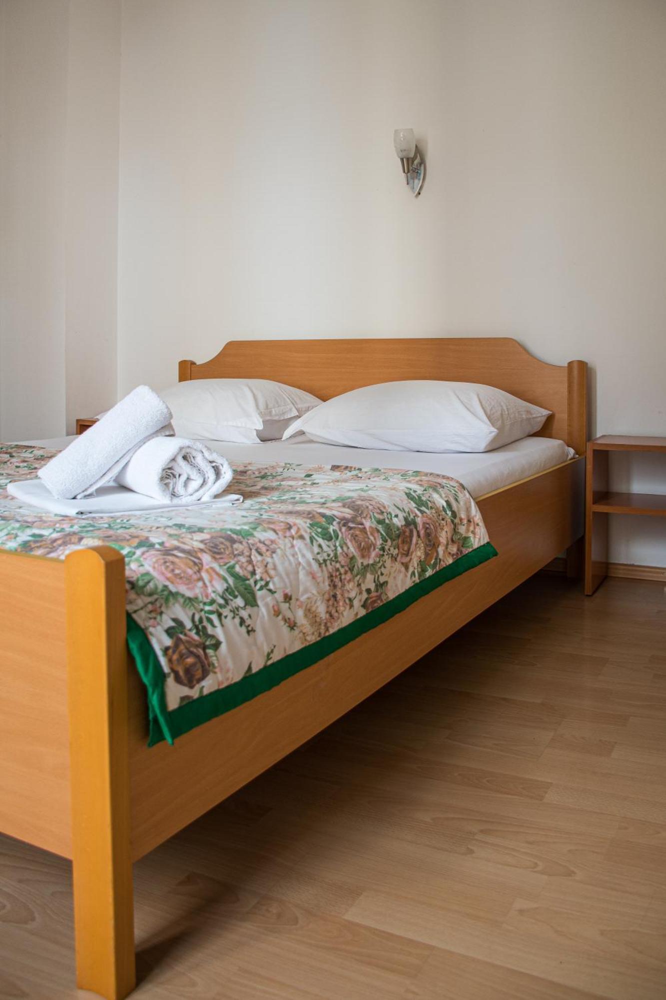 Villa Vojnic Budva Eksteriør bilde
