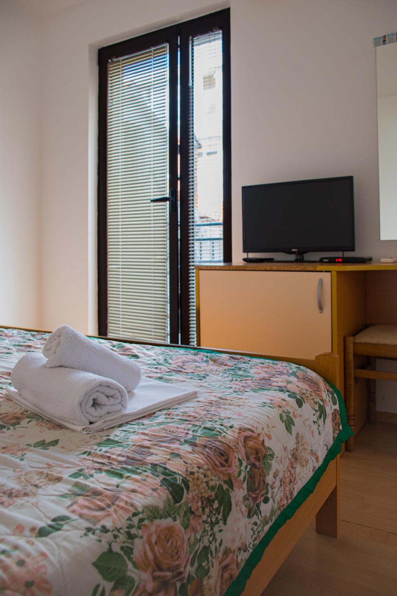 Villa Vojnic Budva Eksteriør bilde