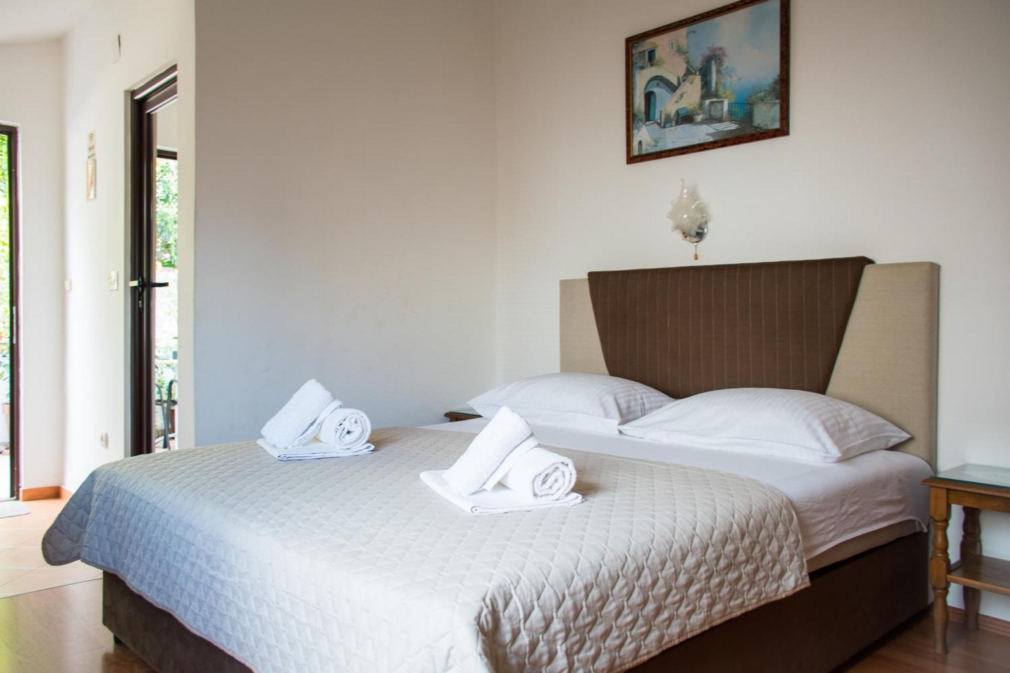 Villa Vojnic Budva Eksteriør bilde